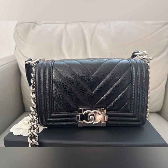 CHANEL Black Shoulder Bag with Silver Accents - Picture 1 of 10